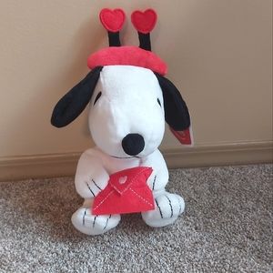 Hallmark Peanuts Valentine's Day Plush Snoopy